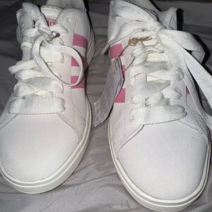 Adidas Grand Court 2 Low Women's Leather Casual Fashion Shoes Sneakers NIB